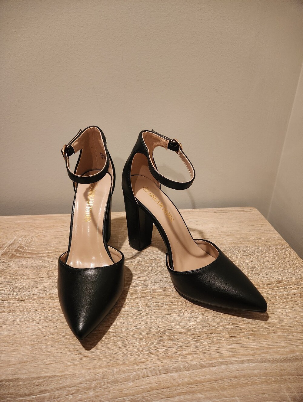 Dream Paris Black High Heels Size 6